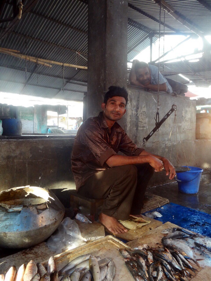 Fishmonger, Dinajpur