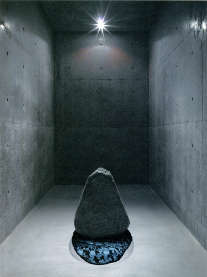 Lee Ufan - Shadow of Stone. Source: kamel mennour