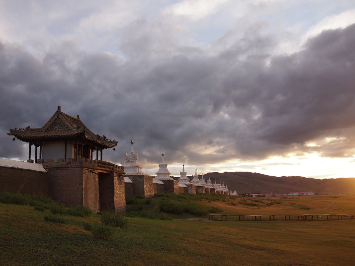 Sunset at Erdene Zuu monastery