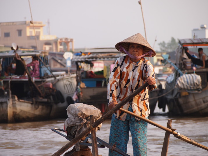 Shopper in Cai Rang floating market