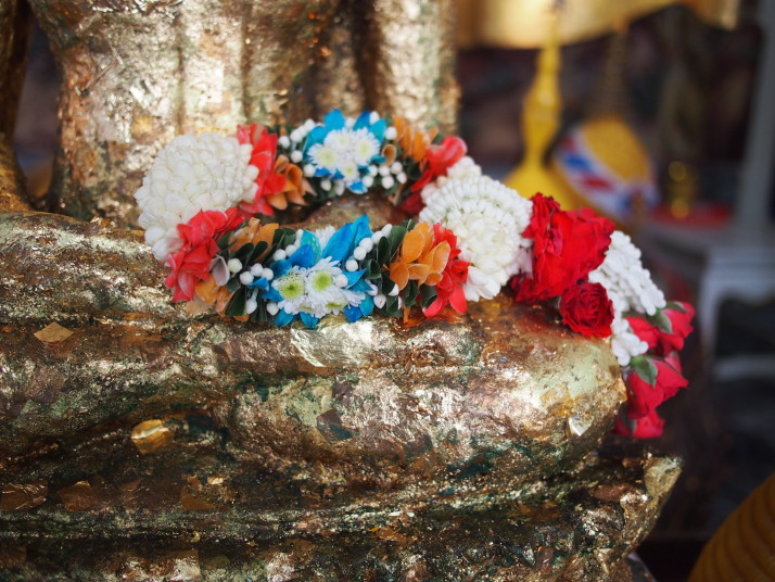 Buddha statue detail at Wat Pho