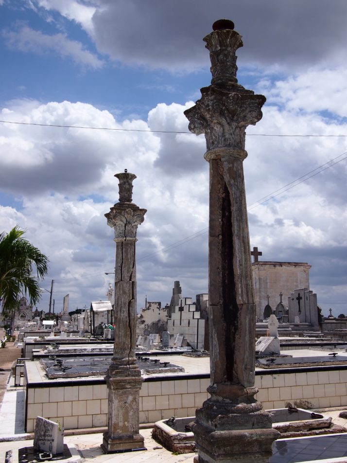 Camagüey cemetery columns