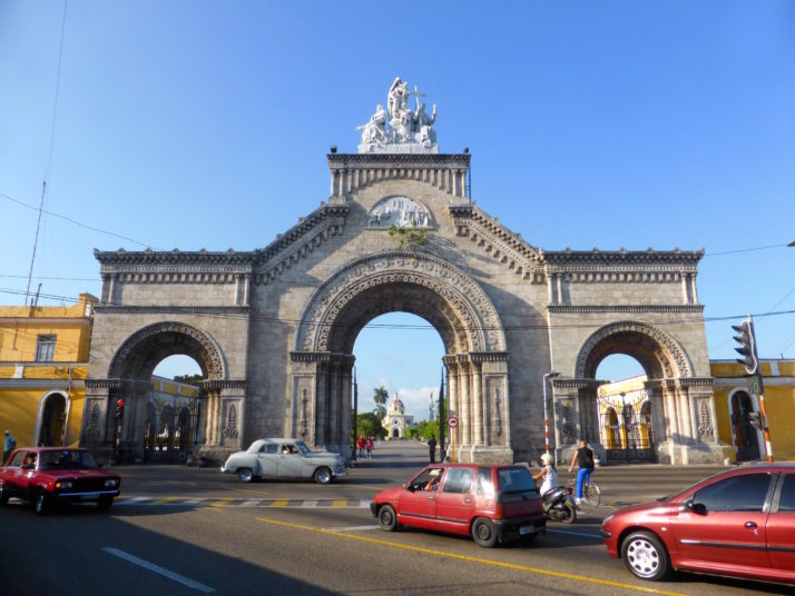 Necropolis Cristobal Colon Gate