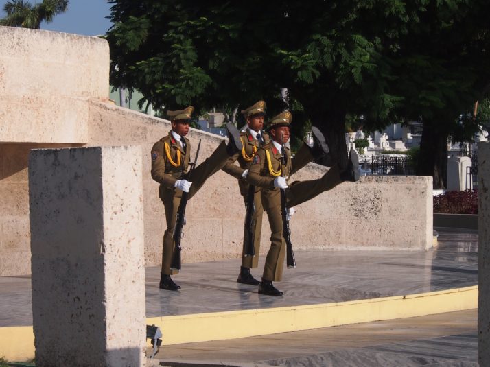 Changing of the guard at José Martí Mausoleum